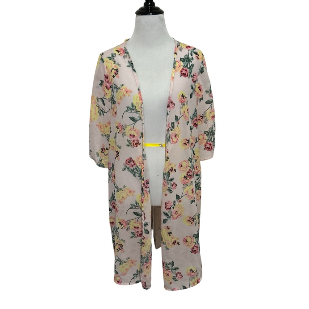 5/$30 🎈 Charlotte Russe medium floral kimono